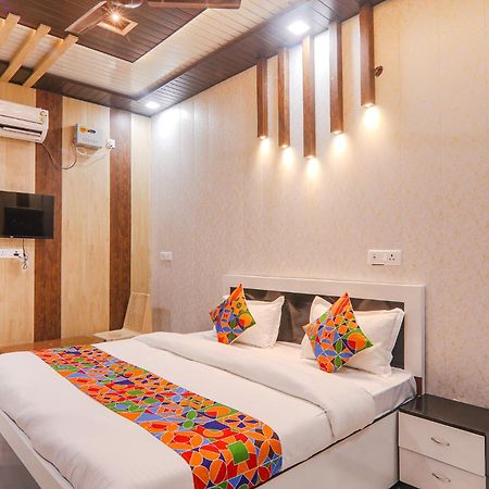 Fabhotel Uma Yugul Ayodhya Eksteriør billede