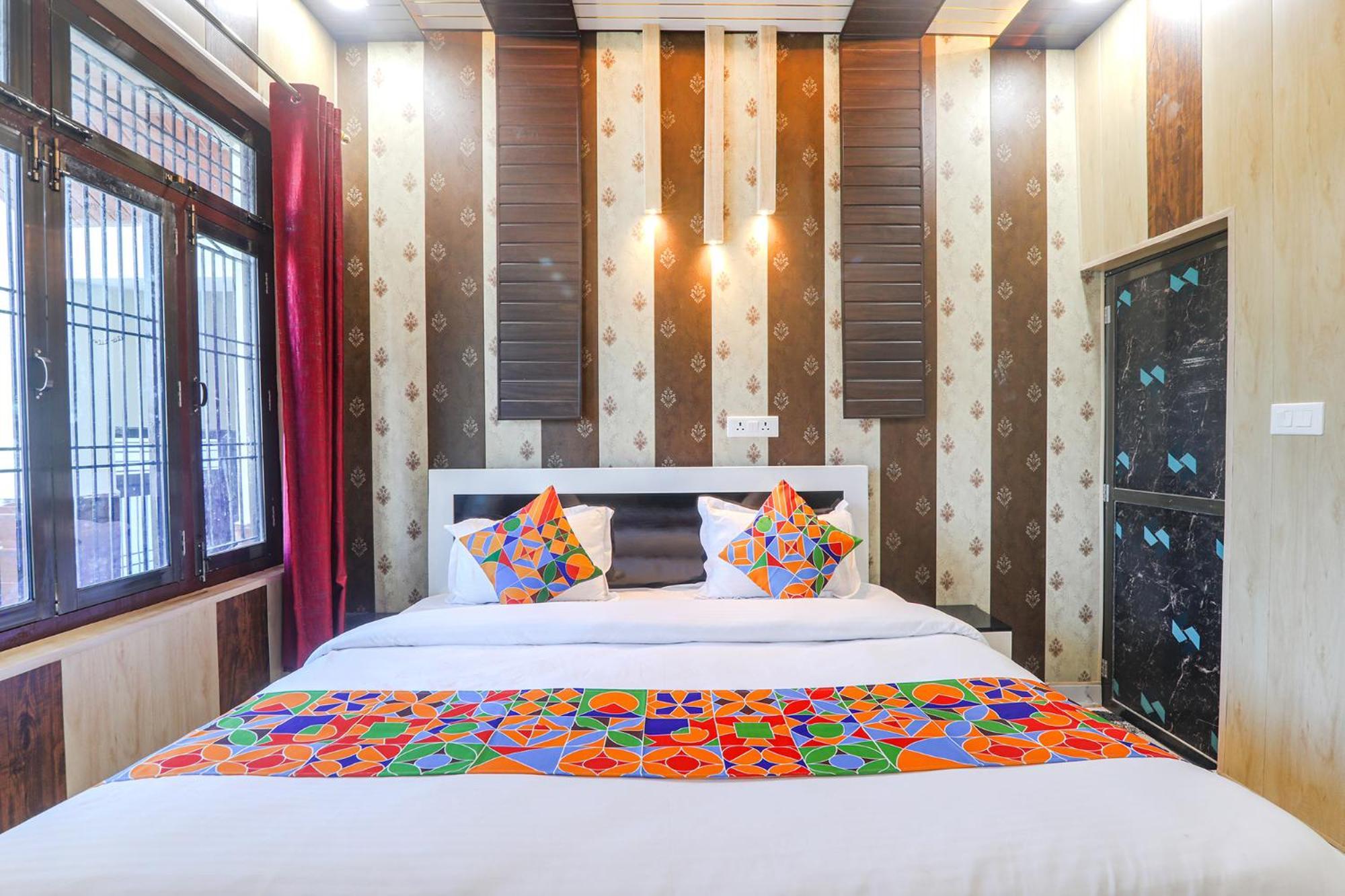 Fabhotel Uma Yugul Ayodhya Eksteriør billede