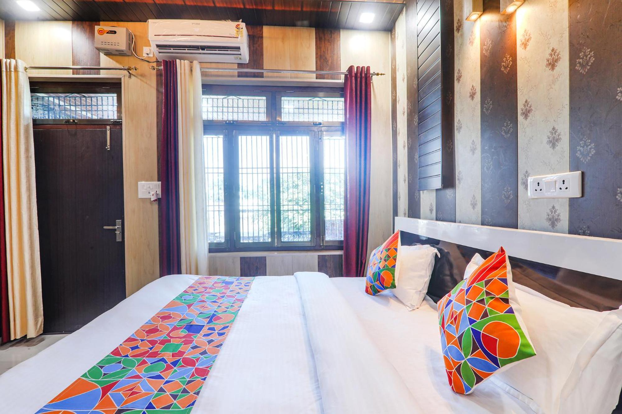 Fabhotel Uma Yugul Ayodhya Eksteriør billede